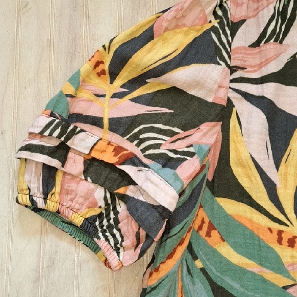 Sonoma Lightweight 100% Cotton Button Down Hawaiian Airy V-Neck Shirt. - Picture 3 of 6